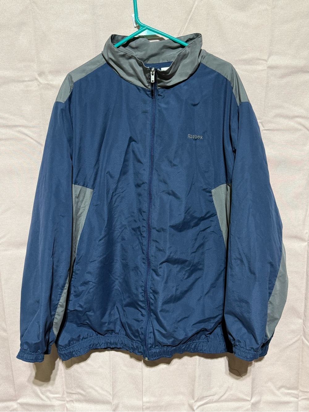 Reebok Men's Navy & Gray Full‑Zip Windbreaker